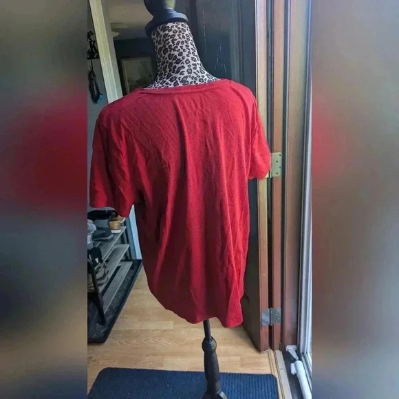 Croft & Barrow Essential V-Neck Women's T-shirt Red Large (EUC) - Picture 8 of 8
